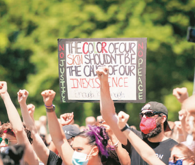 疫情严峻下美国抗议示威不断，抗疫遇挑战难题待解