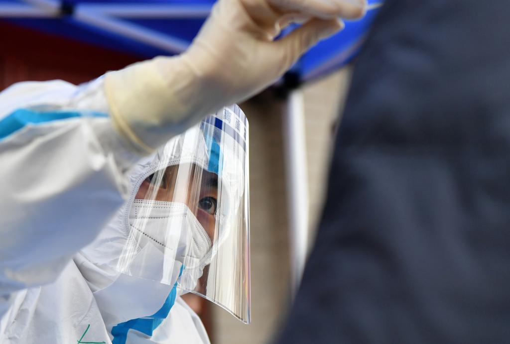 岁末年初河南疫情严峻，德尔塔与奥密克戎毒株两毒并发